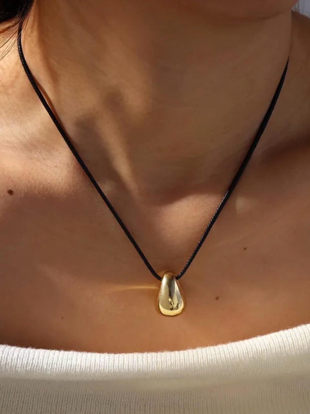Gold TeardropPendant Black Cord Necklace | Adjustable PVD-Coated Stainless Steel